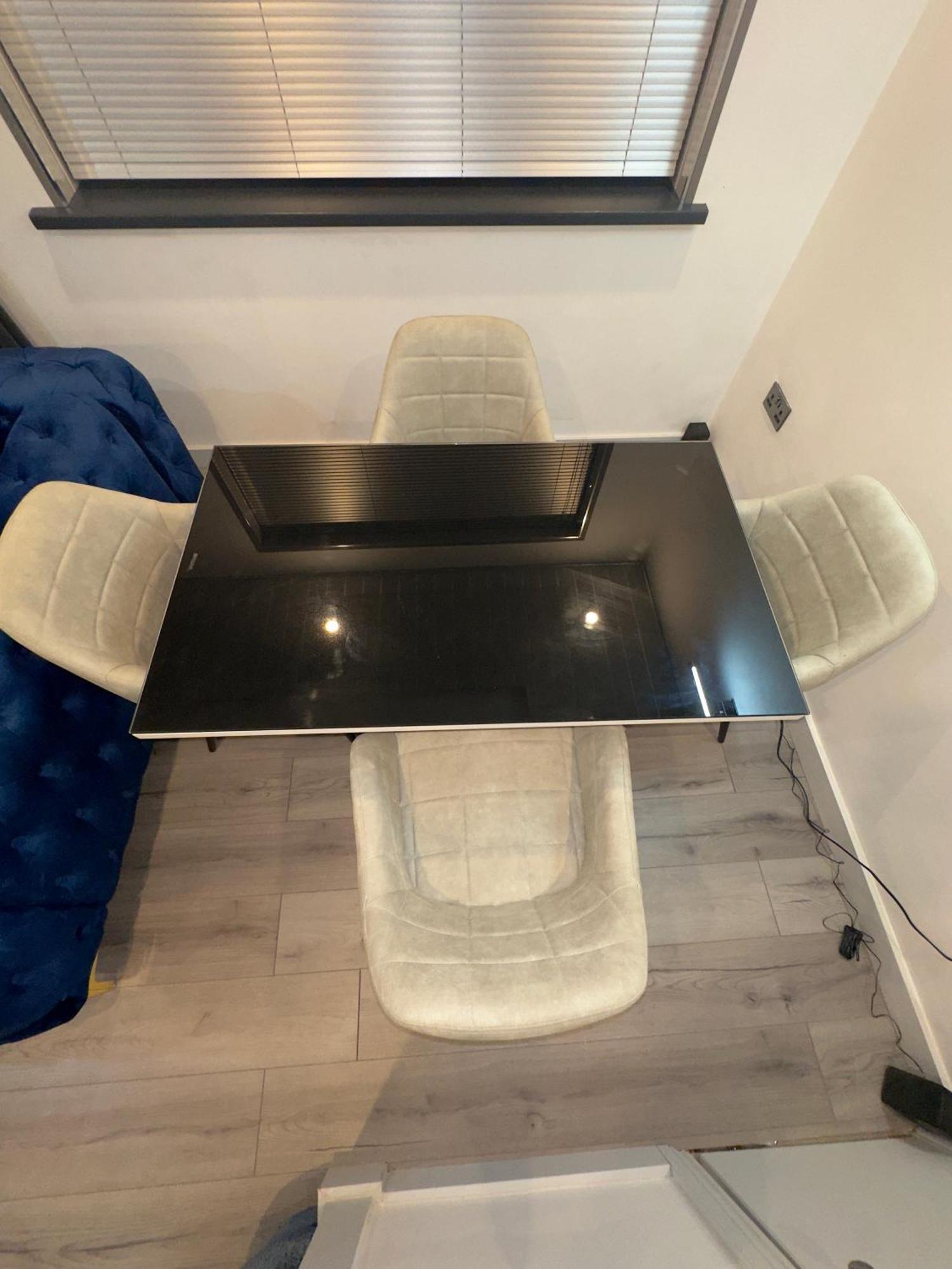 Apartment Luxxe House With Hot Tub And Pool Table