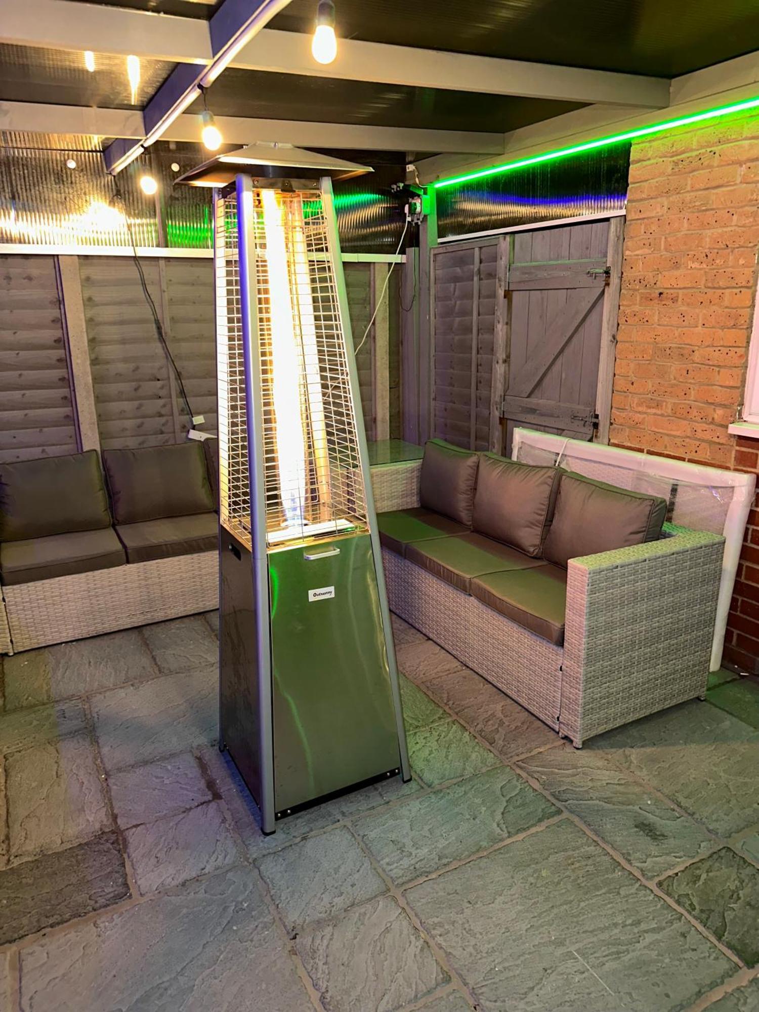 Apartment Luxxe House With Hot Tub And Pool Table Uxbridge