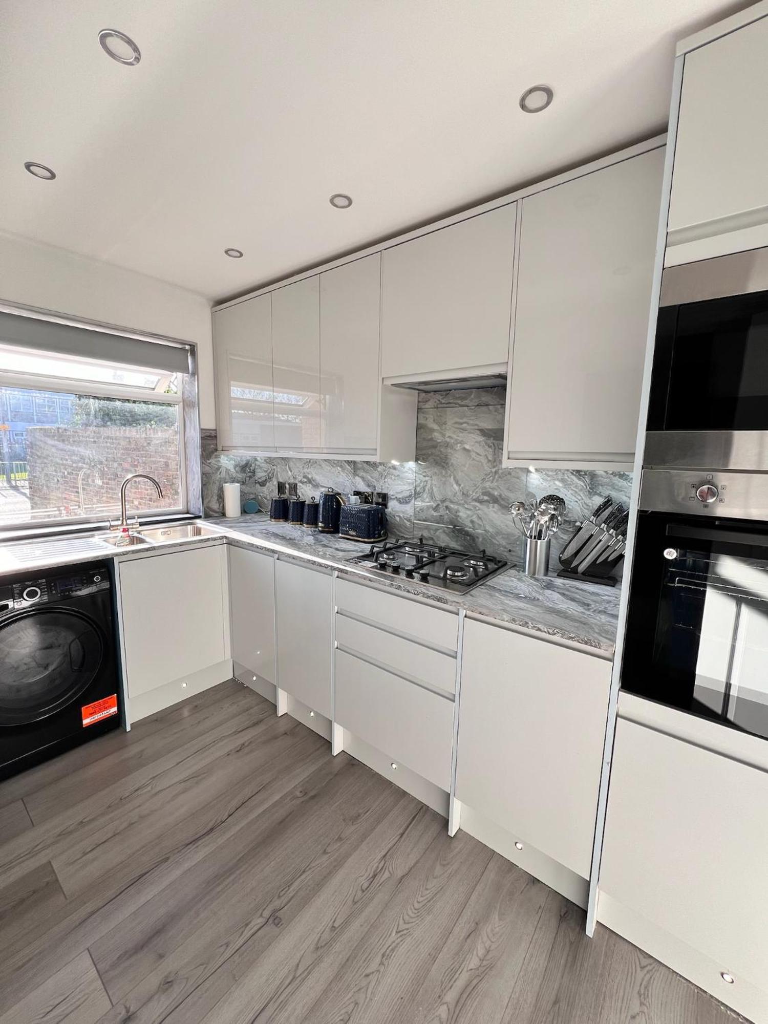 Luxxe House With Hot Tub And Pool Table Apartment Uxbridge